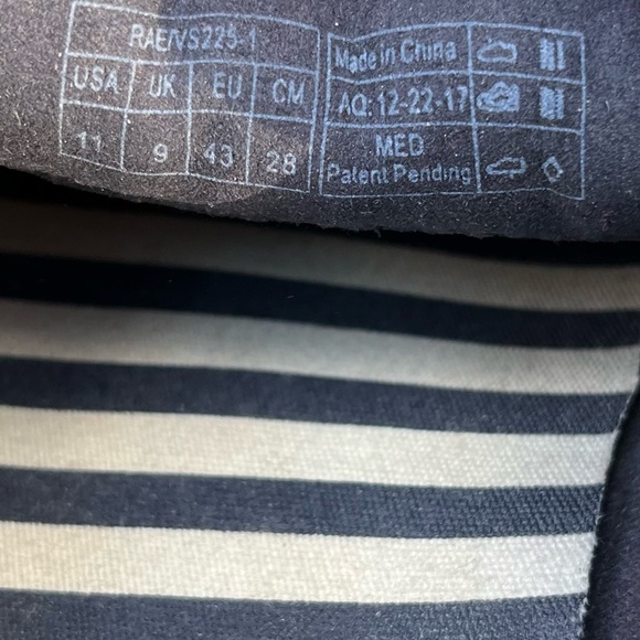 Vionic “Rae” Slip on Sneakers - Picture 3 of 16